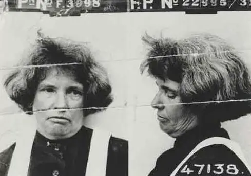Archival front and profile photographs of Daisy de Melker